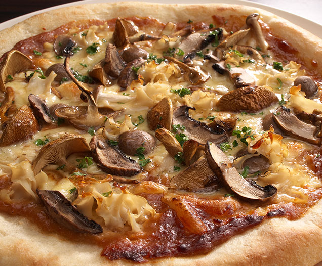 信州味噌と地元野菜のピザ